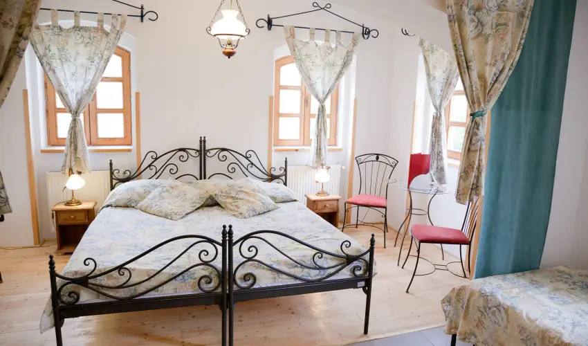 Somogy Kertje dlfalu s tterem Bonnya - Mjus 1. (min. 2 j)