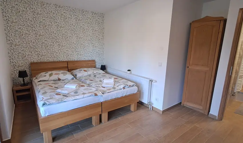 Somogy Kertje dlfalu s tterem Bonnya - Mjus 1. (min. 2 j)