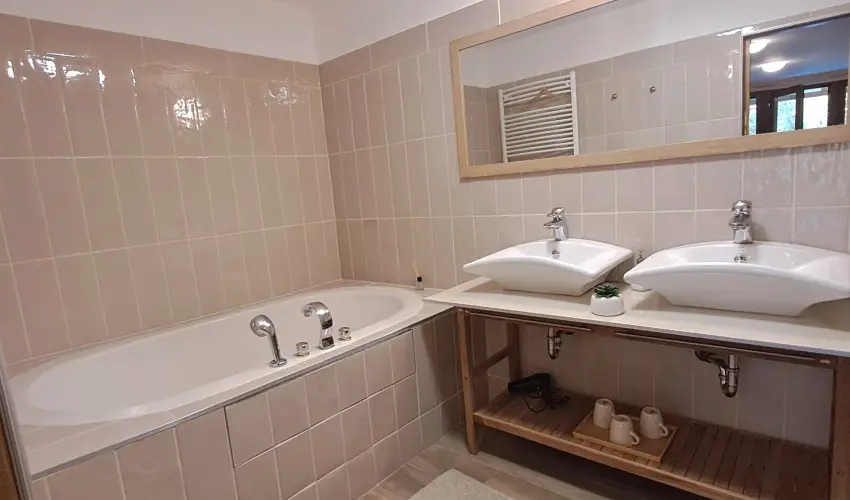 Somogy Kertje dlfalu s tterem Bonnya - Mjus 1. (min. 2 j)