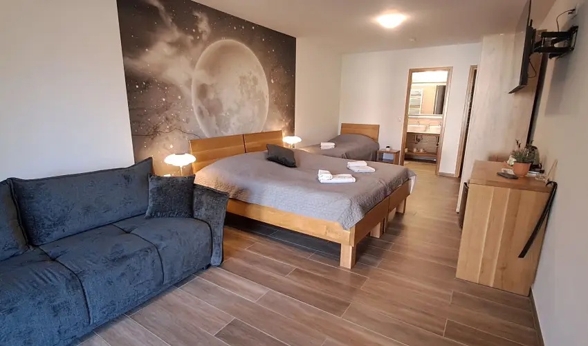 Somogy Kertje dlfalu s tterem Bonnya - Mjus 1. (min. 2 j)