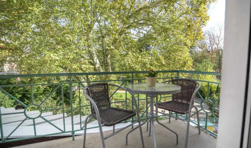 Hotel Spa H�v�z H�v�z - M�jus 1.