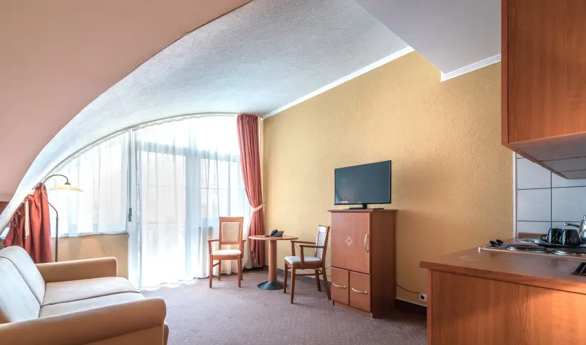 Hotel Spa H�v�z H�v�z - M�jus 1.