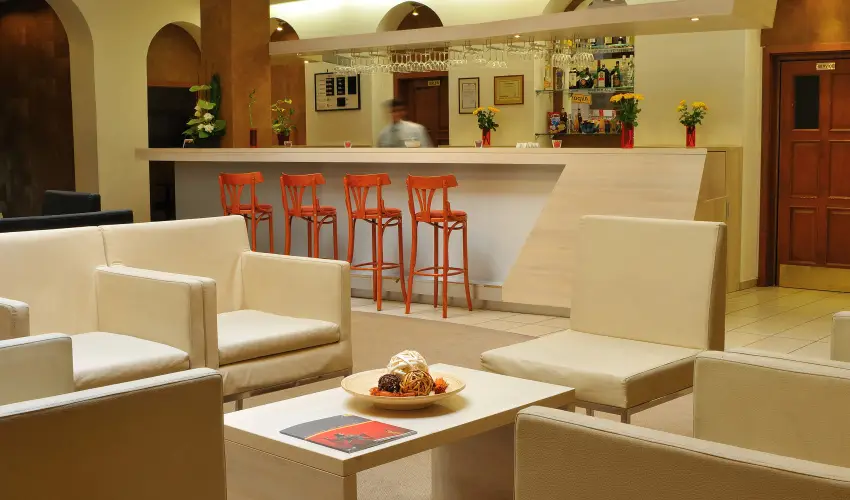 Star City Hotel Budapest - Mjus 1. - teljes elrefizetssel