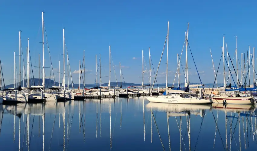 Sunshine Vendghz Balatonfenyves - Mjus 1. (min. 2 j)