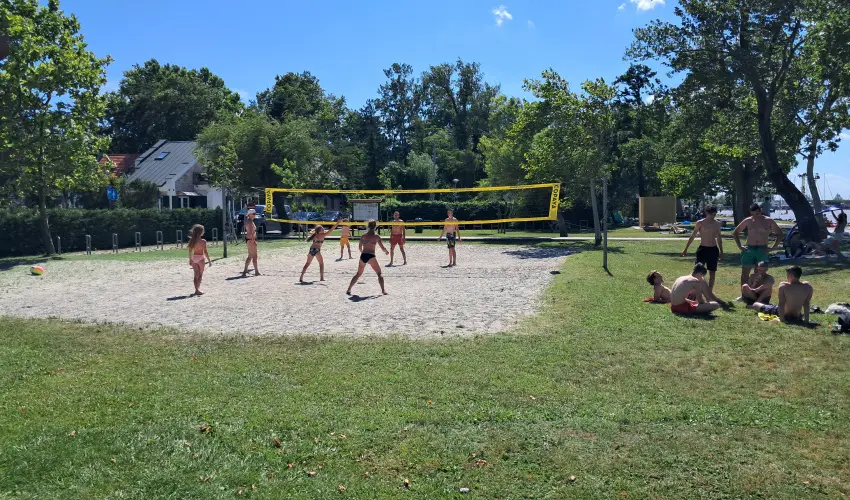 Sunshine Vendghz Balatonfenyves - Mjus 1. (min. 2 j)