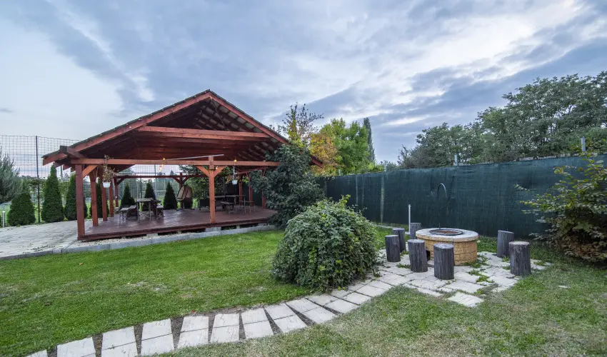 Sweet-Life Wellness Apartman Egerszal�k - M�jus 1.