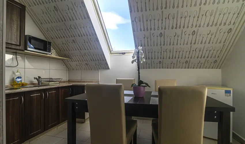 Sweet-Life Wellness Apartman Egerszal�k - M�jus 1.