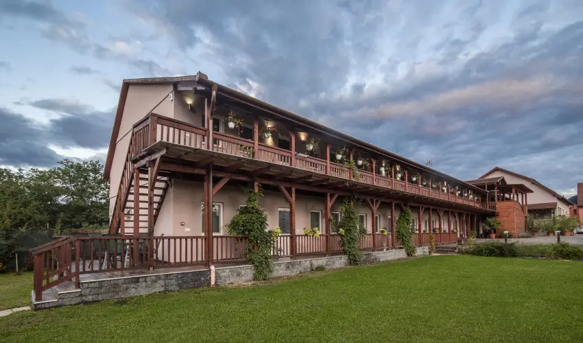 Sweet-Life Wellness Apartman Egerszal�k - M�jus 1.