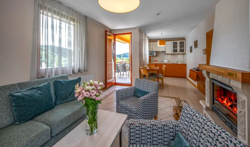 Szalajka Liget Hotel �s Apartmanh�zak Szilv�sv�rad - M�jus 1.