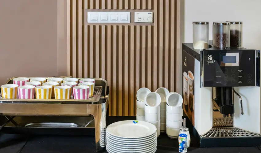 Szalajka Liget Hotel �s Apartmanh�zak Szilv�sv�rad - M�jus 1.