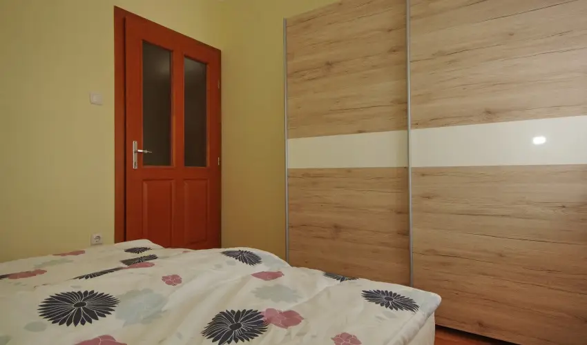 Szamcs Apartman Gyula - Mjus 1. (min. 2 j)