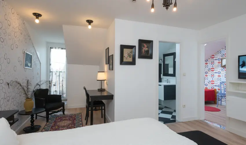 Sz�rcsa Hotel Sz�kesfeh�rv�r - M�jus 1. (min. 2 �j)