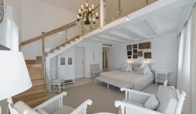 Sz�rcsa Hotel Sz�kesfeh�rv�r