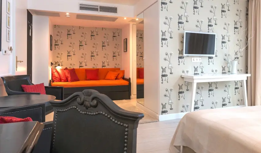 Sz�rcsa Hotel Sz�kesfeh�rv�r - M�jus 1. (min. 2 �j)