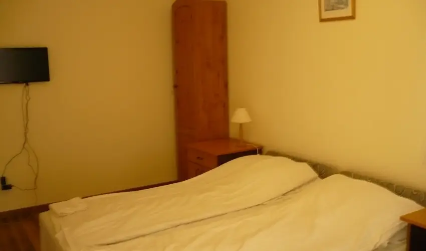 Szent Hubertus Panzi� Par�dsasv�r - M�jus 1. (min. 2 �j)