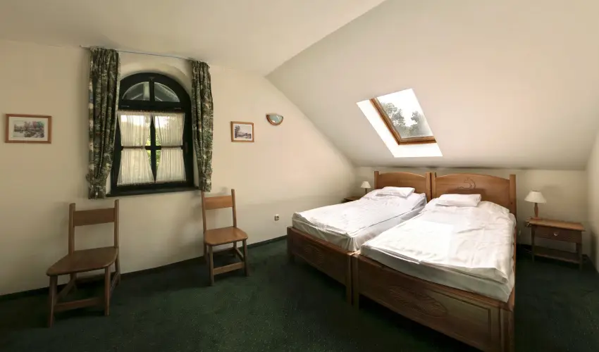 Szent Hubertus Panzi� Par�dsasv�r - M�jus 1. (min. 2 �j)