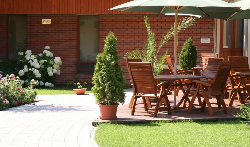 Hotel Adalbert - Szent Gyrgy Hz Esztergom - Mjus 1. (min. 3 j)