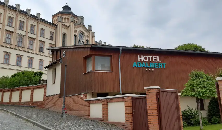 Hotel Adalbert - Szent Gyrgy Hz Esztergom - Mjus 1. (min. 3 j)
