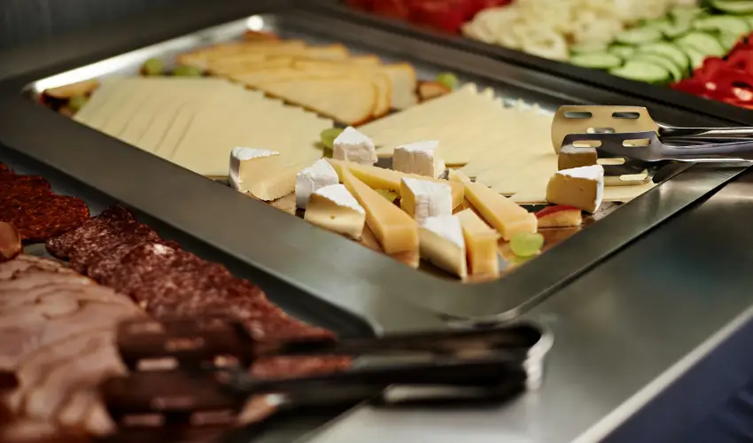 Hotel Adalbert - Szent Gyrgy Hz Esztergom - Mjus 1. (min. 3 j)