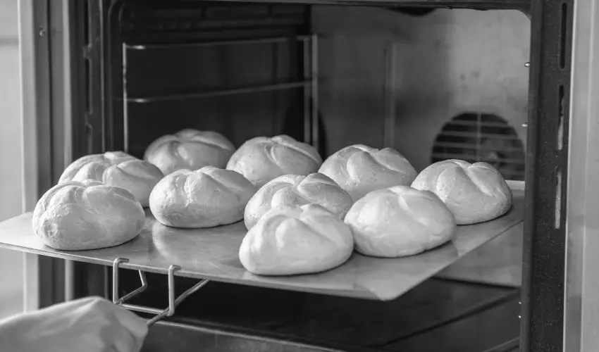 Szent Istv�n Hotel Eger - M�jus 1. (min. 2 �j)