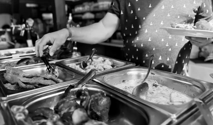 Szent Istv�n Hotel Eger - M�jus 1. (min. 2 �j)