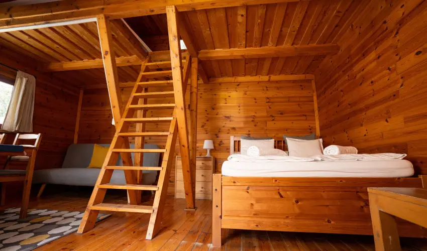 Szilv�sv�rad Camping & Apartman Szilv�sv�rad - M�jus 1.