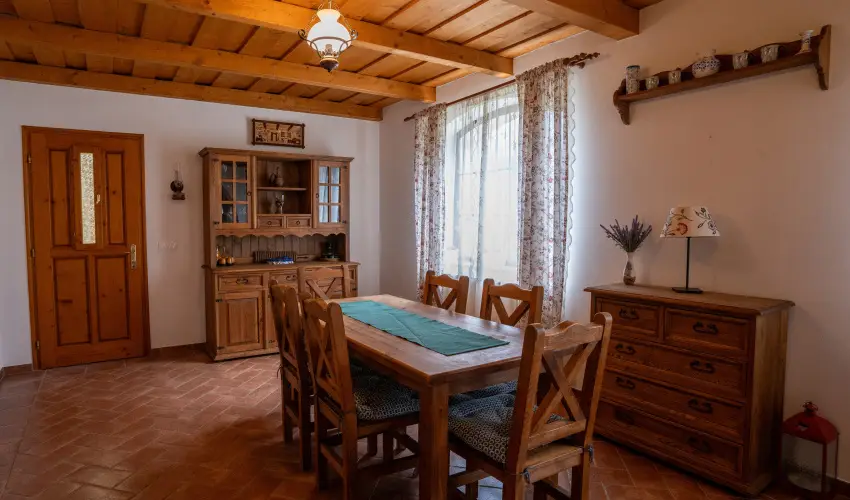 Szilv�sv�rad Camping & Apartman Szilv�sv�rad - M�jus 1.