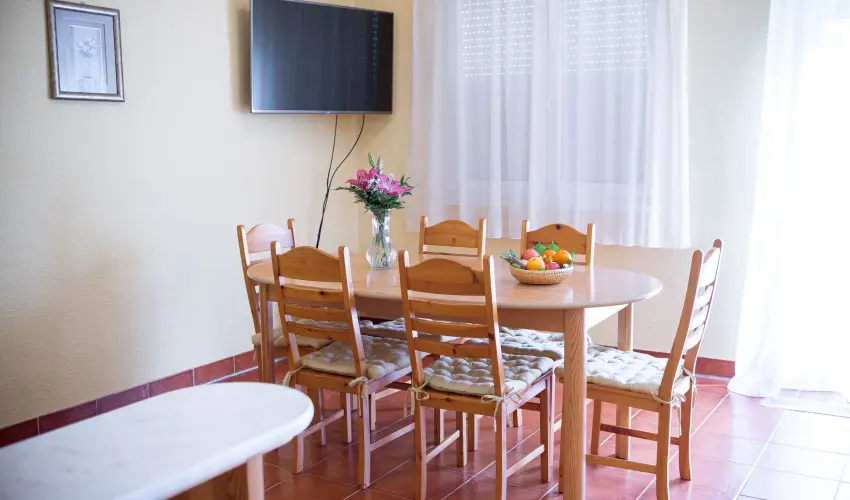 Wellness Hotel Szindbd  Balatonszemes - Mjus 1.