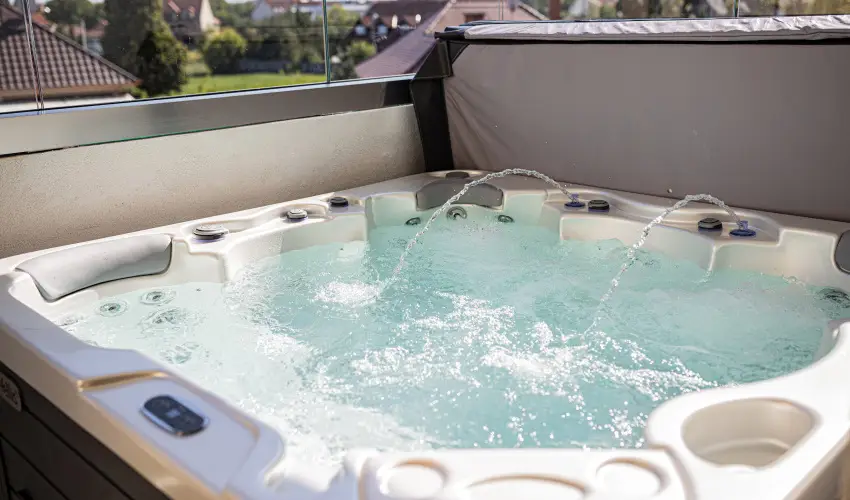 Tahiti Resort Apartments Hajdszoboszl - Mjus 1. - teljes elrefizetssel (min. 2 j)