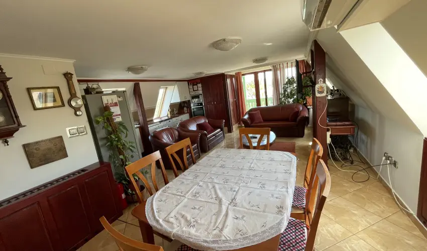 Tamás Apartman Balatonföldvár - Május 1. (min. 7 éj)
