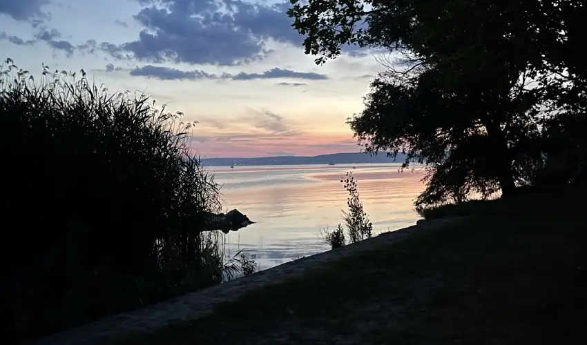 Tamás Apartman Balatonföldvár - Május 1. (min. 7 éj)