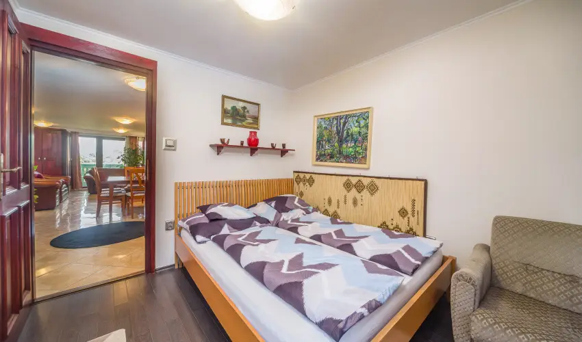 Tamás Apartman Balatonföldvár - Május 1. (min. 7 éj)