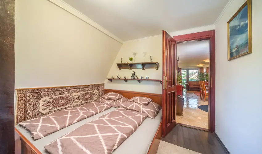Tamás Apartman Balatonföldvár - Május 1. (min. 7 éj)