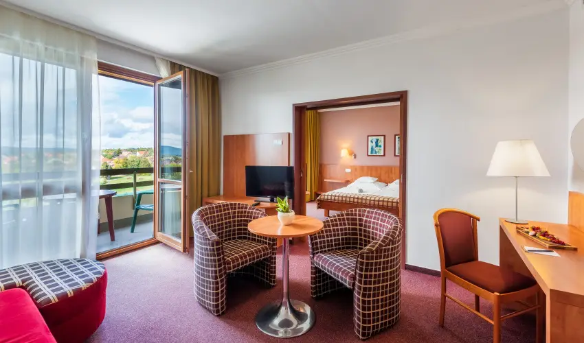 Hunguest Hotel Pelion  Tapolca - Mjus 1. htvge (1 jtl)