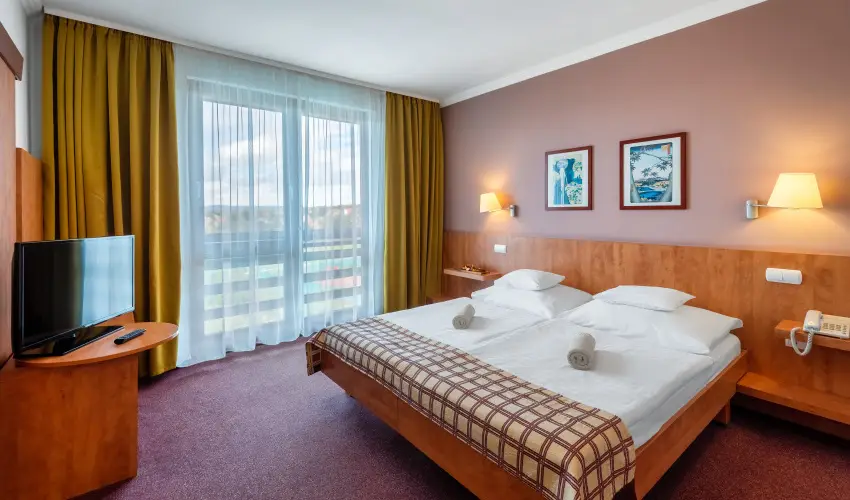 Hunguest Hotel Pelion  Tapolca - Mjus 1. htvge (1 jtl)