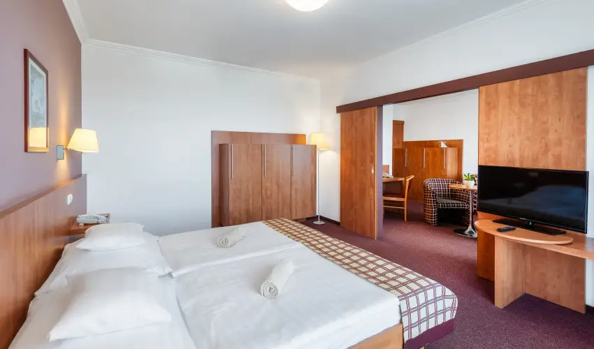 Hunguest Hotel Pelion  Tapolca - Mjus 1. htvge (1 jtl)