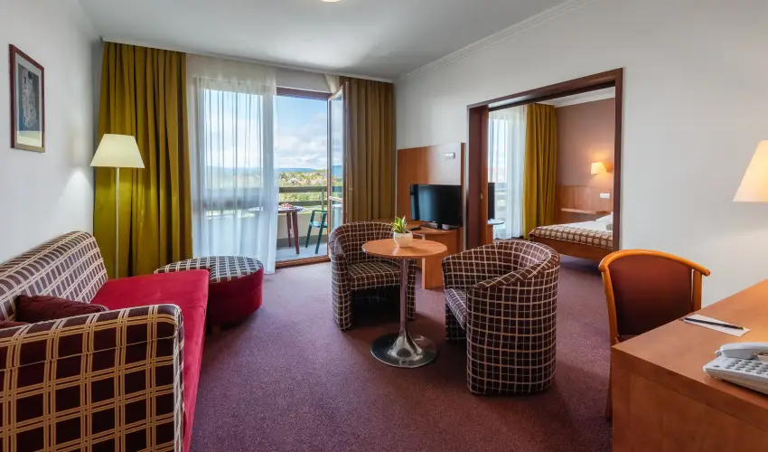 Hunguest Hotel Pelion  Tapolca - Mjus 1. htvge (1 jtl)