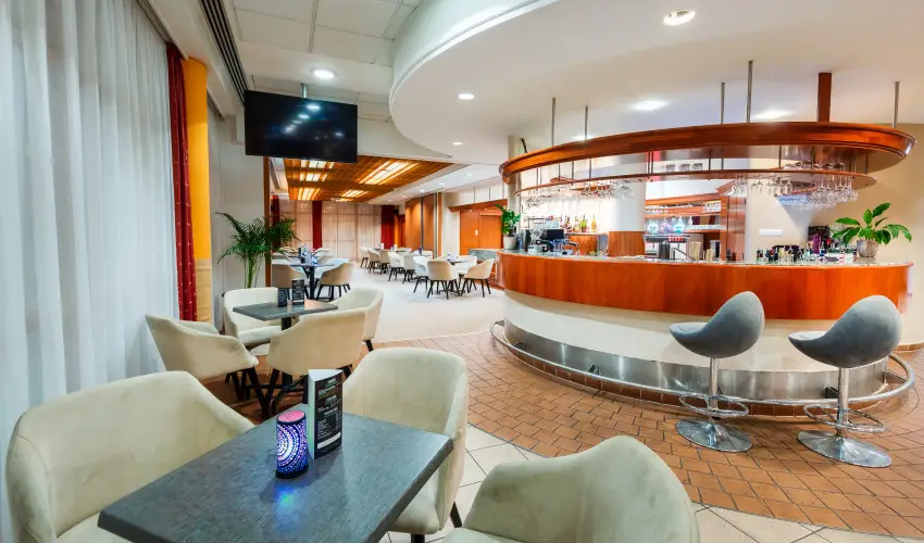 Hunguest Hotel Pelion  Tapolca - Mjus 1. htvge (1 jtl)