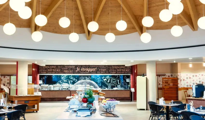 Hunguest Hotel Pelion  Tapolca - Mjus 1. htvge (1 jtl)