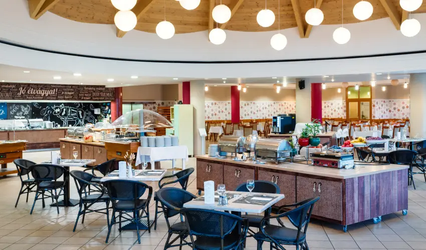 Hunguest Hotel Pelion  Tapolca - Mjus 1. htvge (1 jtl)