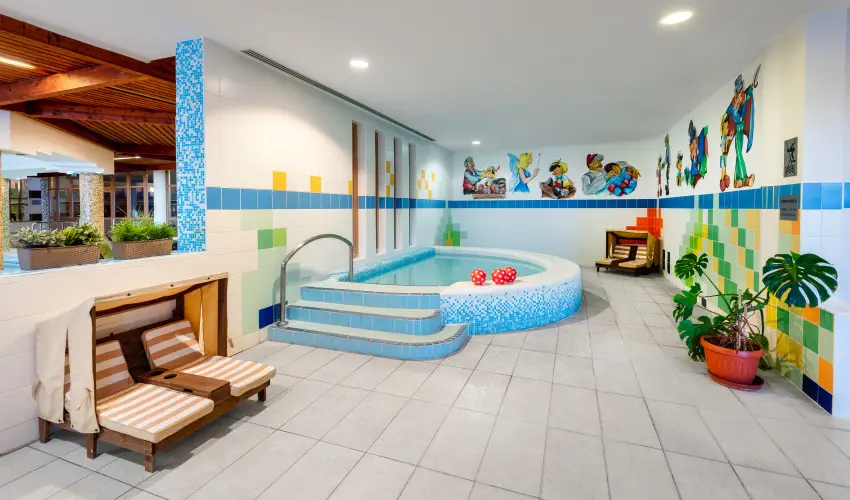 Hunguest Hotel Pelion  Tapolca - Mjus 1. htvge (1 jtl)