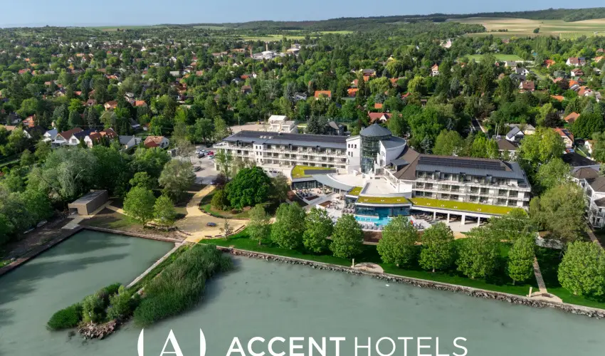 Kenese Bay Garden Resort & Conference Balatonkenese - Május 1. - teljes előrefizetéssel
