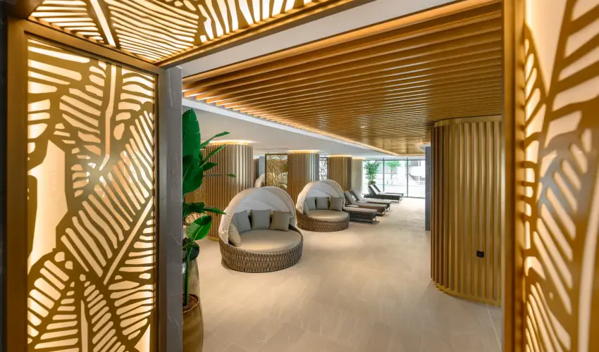 Kenese Bay Garden Resort & Conference Balatonkenese - Május 1. - teljes előrefizetéssel