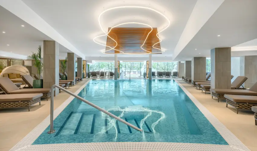 Kenese Bay Garden Resort & Conference Balatonkenese - Május 1. - teljes előrefizetéssel