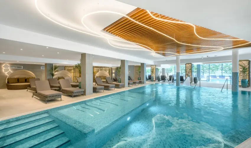 Kenese Bay Garden Resort & Conference Balatonkenese - Május 1. - teljes előrefizetéssel
