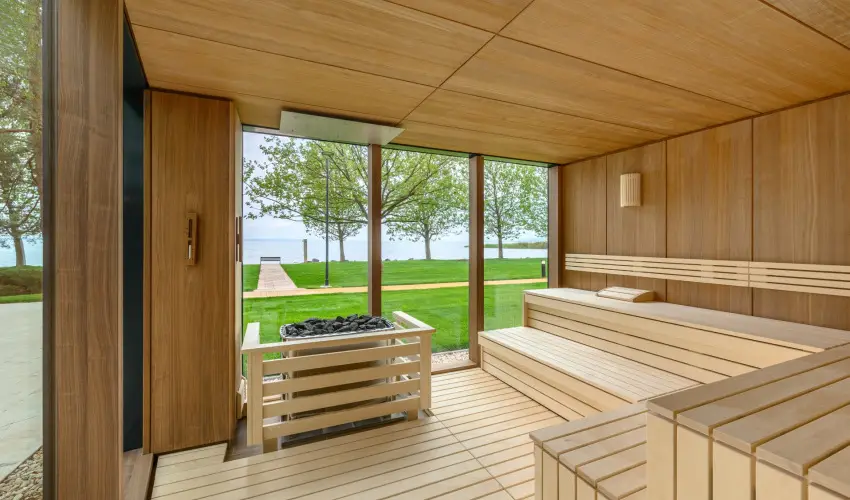 Kenese Bay Garden Resort & Conference Balatonkenese - Május 1. - teljes előrefizetéssel