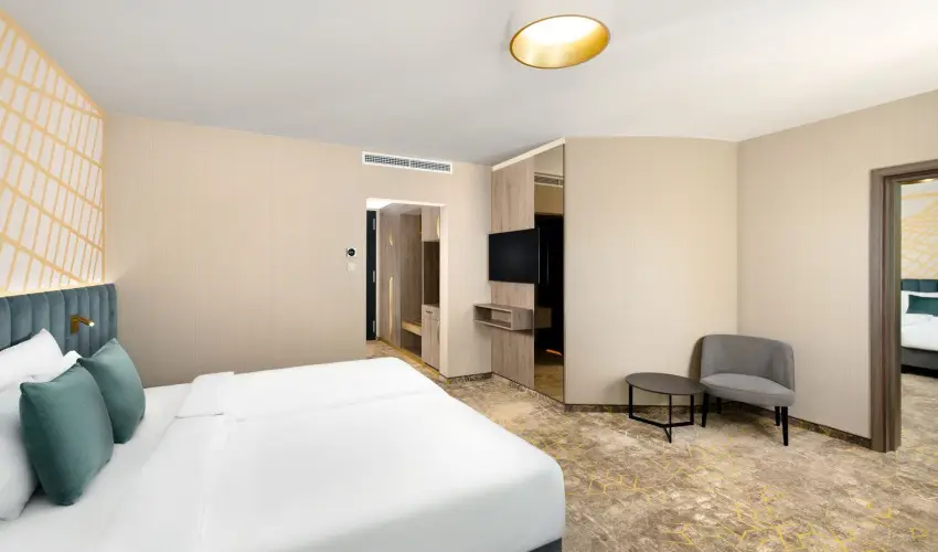 Kenese Bay Garden Resort & Conference Balatonkenese - Május 1. - teljes előrefizetéssel