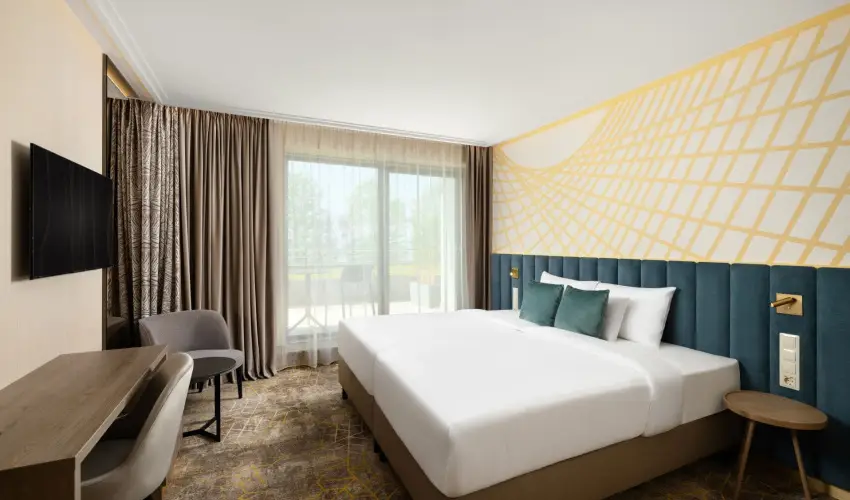 Kenese Bay Garden Resort & Conference Balatonkenese - Május 1. - teljes előrefizetéssel