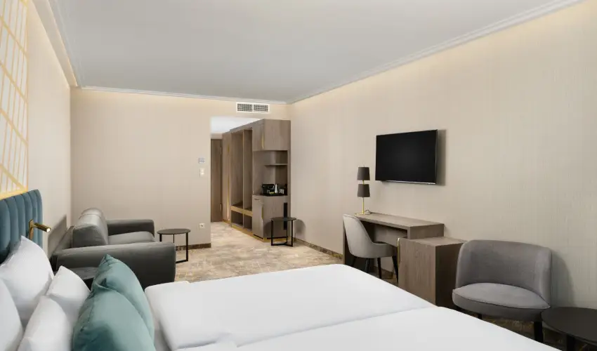 Kenese Bay Garden Resort & Conference Balatonkenese - Május 1. - teljes előrefizetéssel