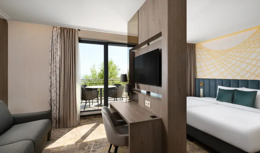Kenese Bay Garden Resort & Conference Balatonkenese - Május 1. - teljes előrefizetéssel